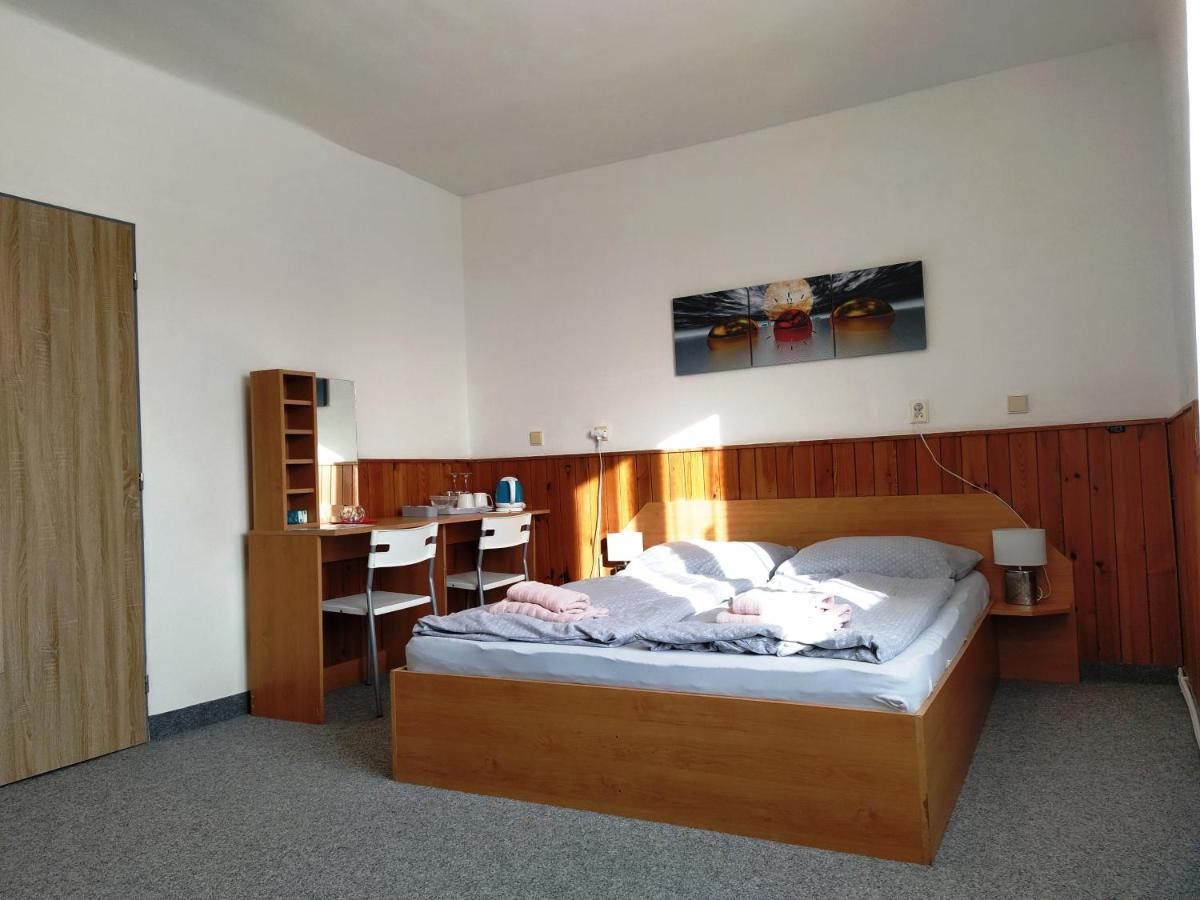 Prazdninovy Dum Na Panorame Hotel Jáchymov Kültér fotó